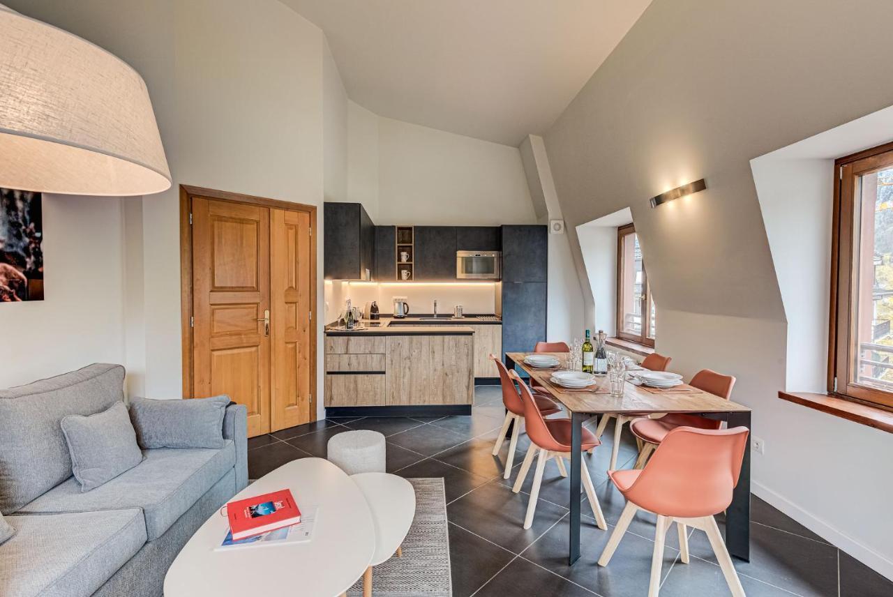 Apartment Alpes V - Alpes Travel - Central Chamonix - Sleeps 5 Dış mekan fotoğraf